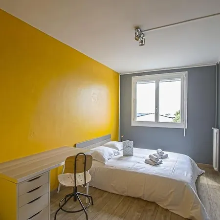 3 - 6 Personnes - Memorial - Universite